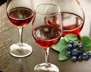 Вино из яблок и черноплодной рябины