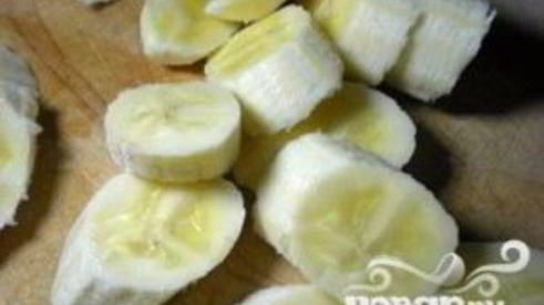 витаминный напиток из ананаса и банана