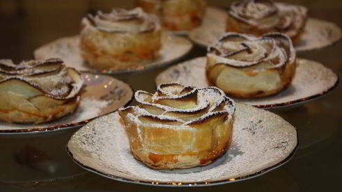 яблочные розы в абрикосовом сиропе