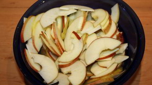 яблочные розы в абрикосовом сиропе