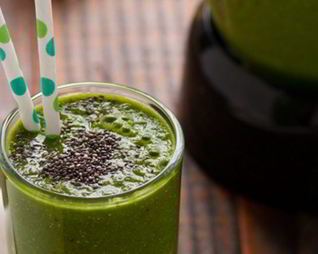 Зеленый коктейль с горохом