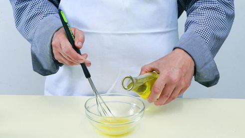 быстрый салат из бобовых, феты и мяты