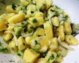 Картофельный салат с сельдереем