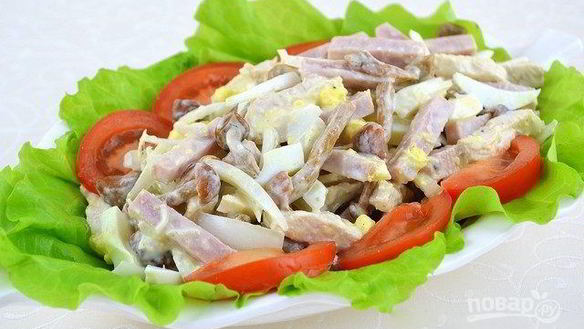 Рецепт Куриный салат с ветчиной и опятами