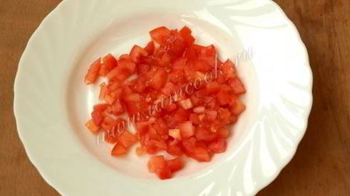 салат из авокадо с грибами