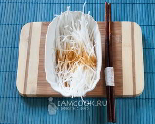 Салат из дайкона