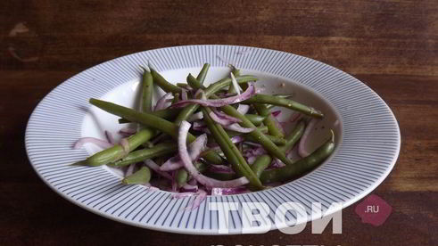 салат из фасоли с фетой