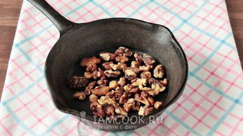 салат из граната и грецких орехов