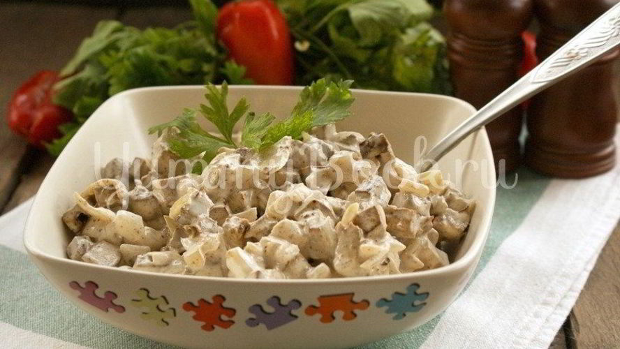 Рецепт салат из печени с маринованным луком