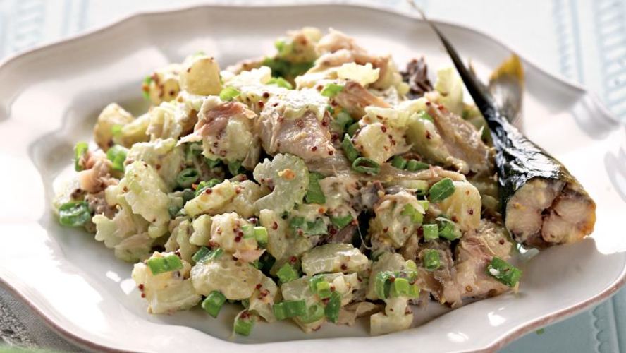 Рецепт салат из скумбрии с горчичной заправкой