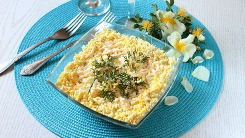 салат мимоза с сайрой