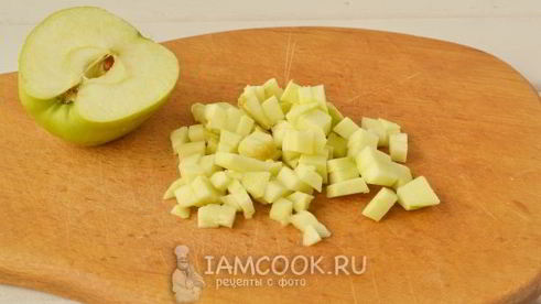 салат овощной с яблоком