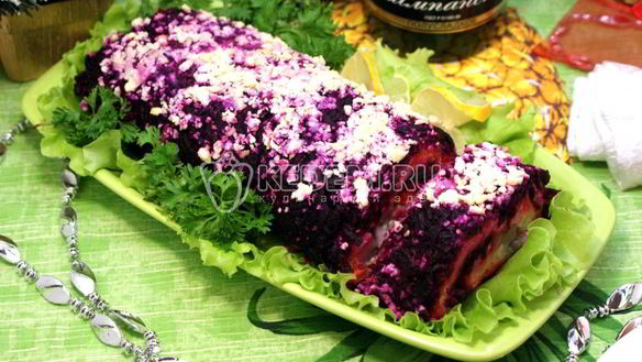 Рецепт Салат-рулет Селедка под шубой