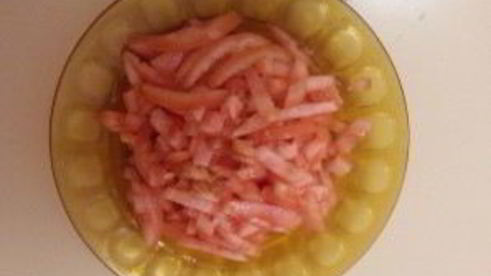 салат подарок с копченой курицей