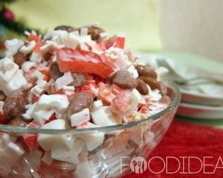 Салат с фасолью и ветчиной