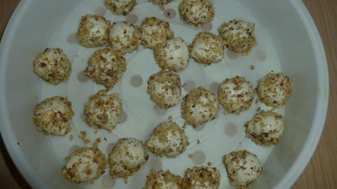 салат с хурмой, моцареллой и гранатом