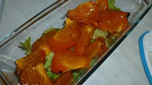 салат с хурмой, моцареллой и гранатом