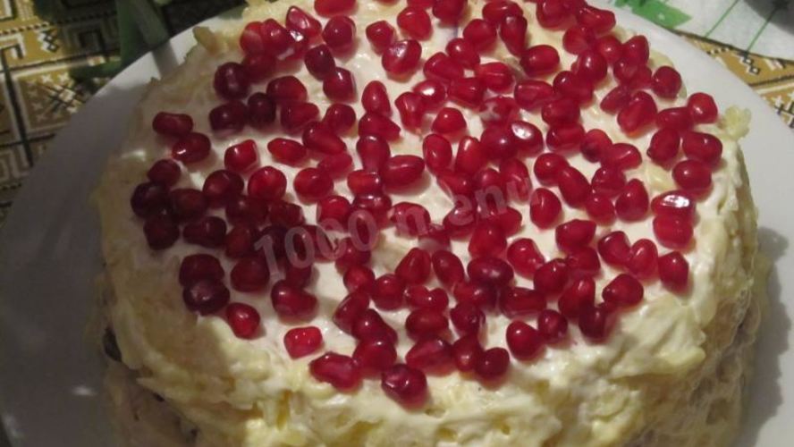 Рецепт салат с курицей гранатом и сыром