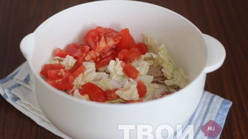 салат с курицей и яблоком