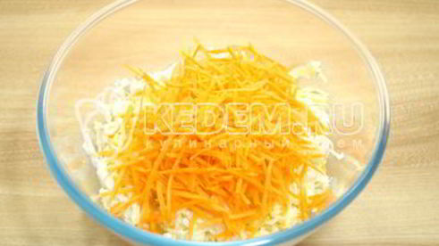 салат с пекинской капустой и кукурузой