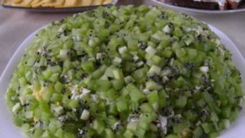 слоеный салат изумрудная россыпь