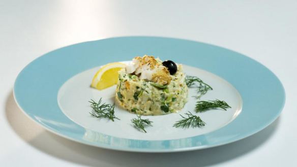 Рецепт Теплый салат из трески с картофелем