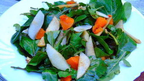 теплый салат с тыквой и грушей