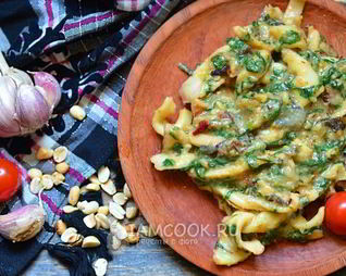 Африканский соус со шпинатом с рыбой