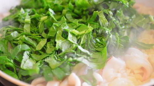 африканский соус со шпинатом с рыбой