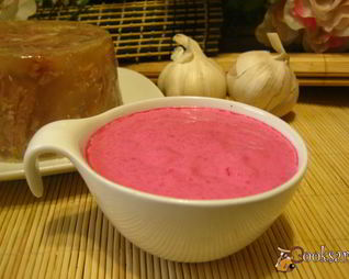 Майонезный соус со свеклой и хреном