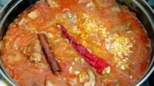 томатный соус со свининой