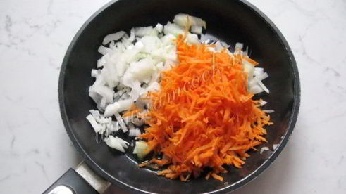 борщ на бульоне из свиных ребрышек