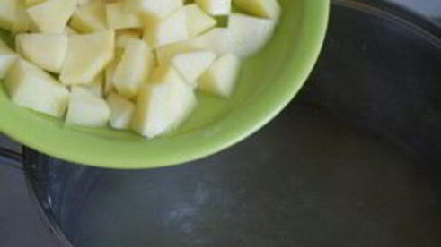 борщ на курином бульоне