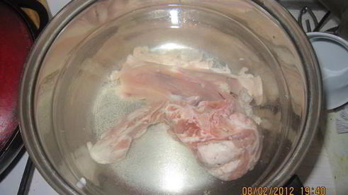 борщ с чесночными гренками