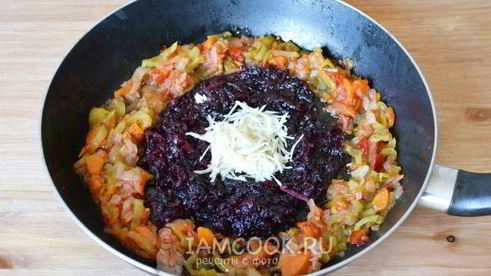 борщ с пампушками