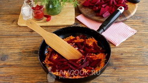 борщ с тушенкой