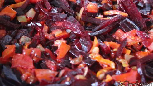 борщ со сметаной на курином бульоне