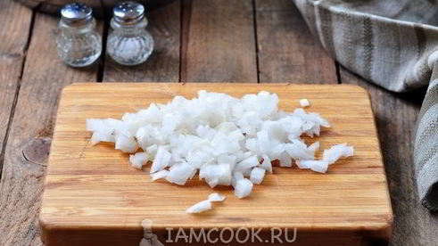 борщ со свеклой и свежей капустой