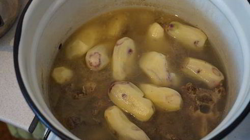 капустник — украинский деревенский борщ