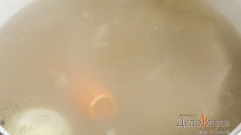 красный украинский борщ со свеклой