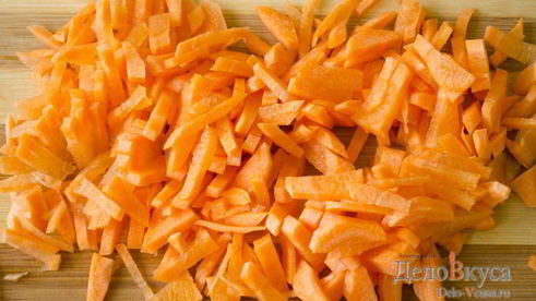 красный украинский борщ со свеклой