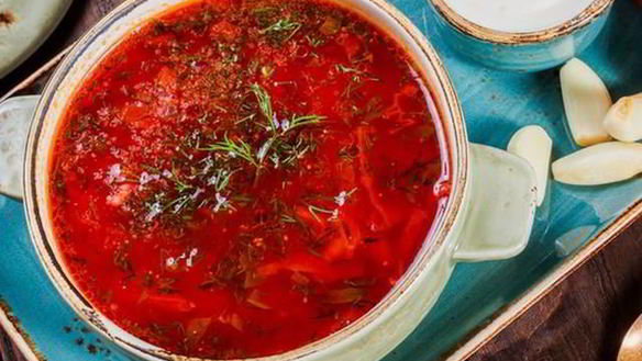 Рецепт Кубанский борщ с фасолью и черносливом