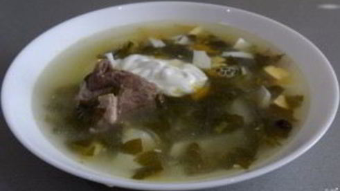 зеленый борщ с консервированным щавелем