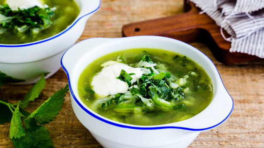 Рецепт зеленый борщ с крапивой