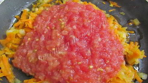 зеленый борщ со шпинатом и щавелем