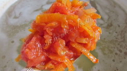 зеленый борщ со шпинатом и щавелем