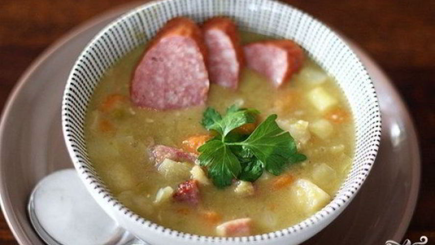 Рецепт гороховый суп с колбасой