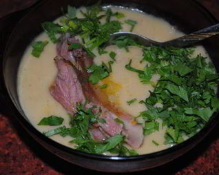 Гороховый суп с копчеными ребрышками