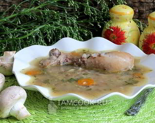 Гречневый суп с грибами и курицей