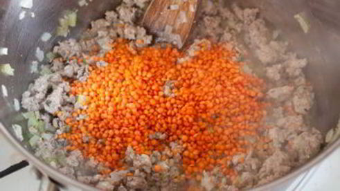 густой суп с индюшиным фаршем и чечевицей